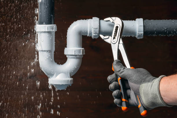 Professional Leak Detection technician working in Carversville, PA